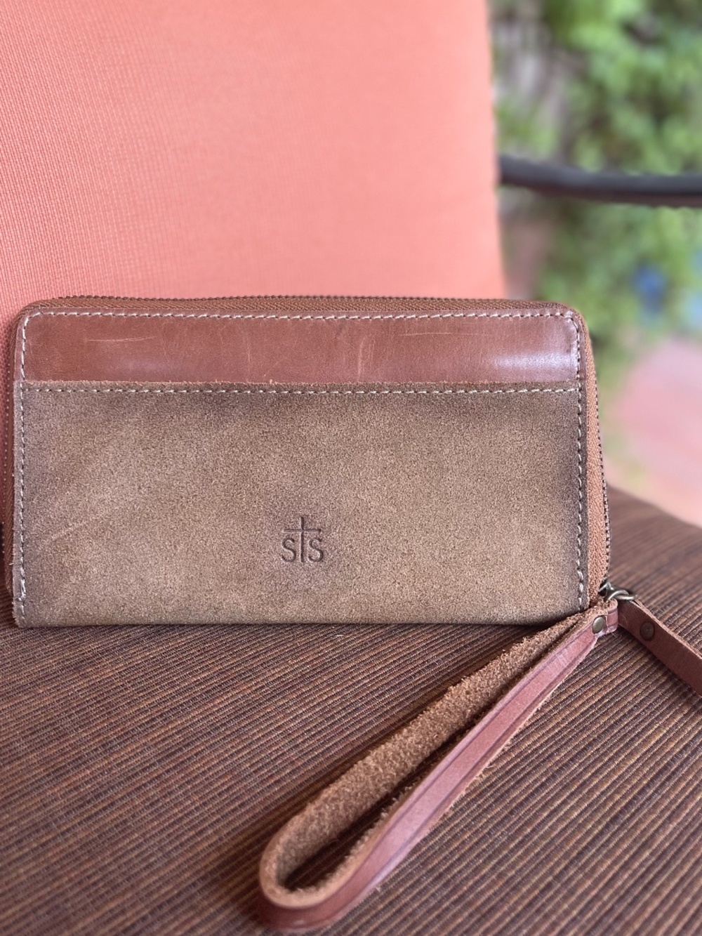 NWT - Calvary Audie Bifold by STS Rancher